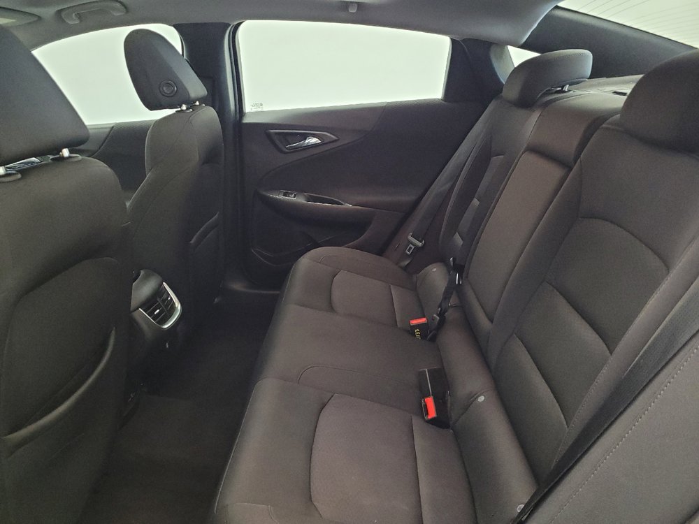 Used 2018 Chevrolet Malibu LT FWD image 18