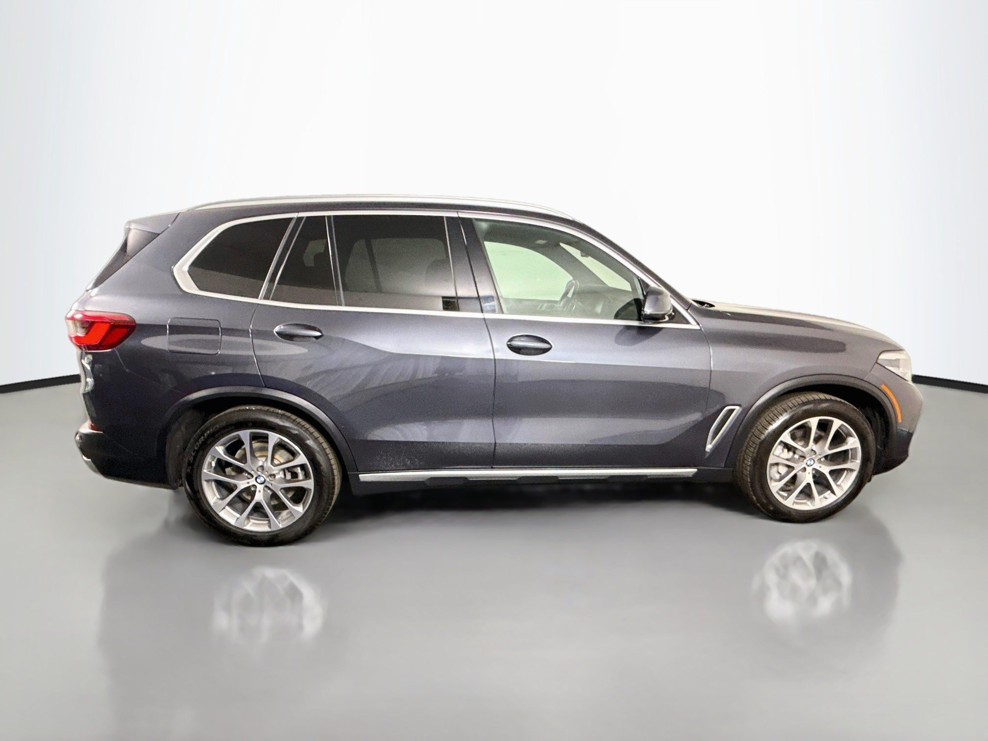 Used 2019 BMW X5 xDrive40i w/ Premium Package 2 AWD/4WD image 11