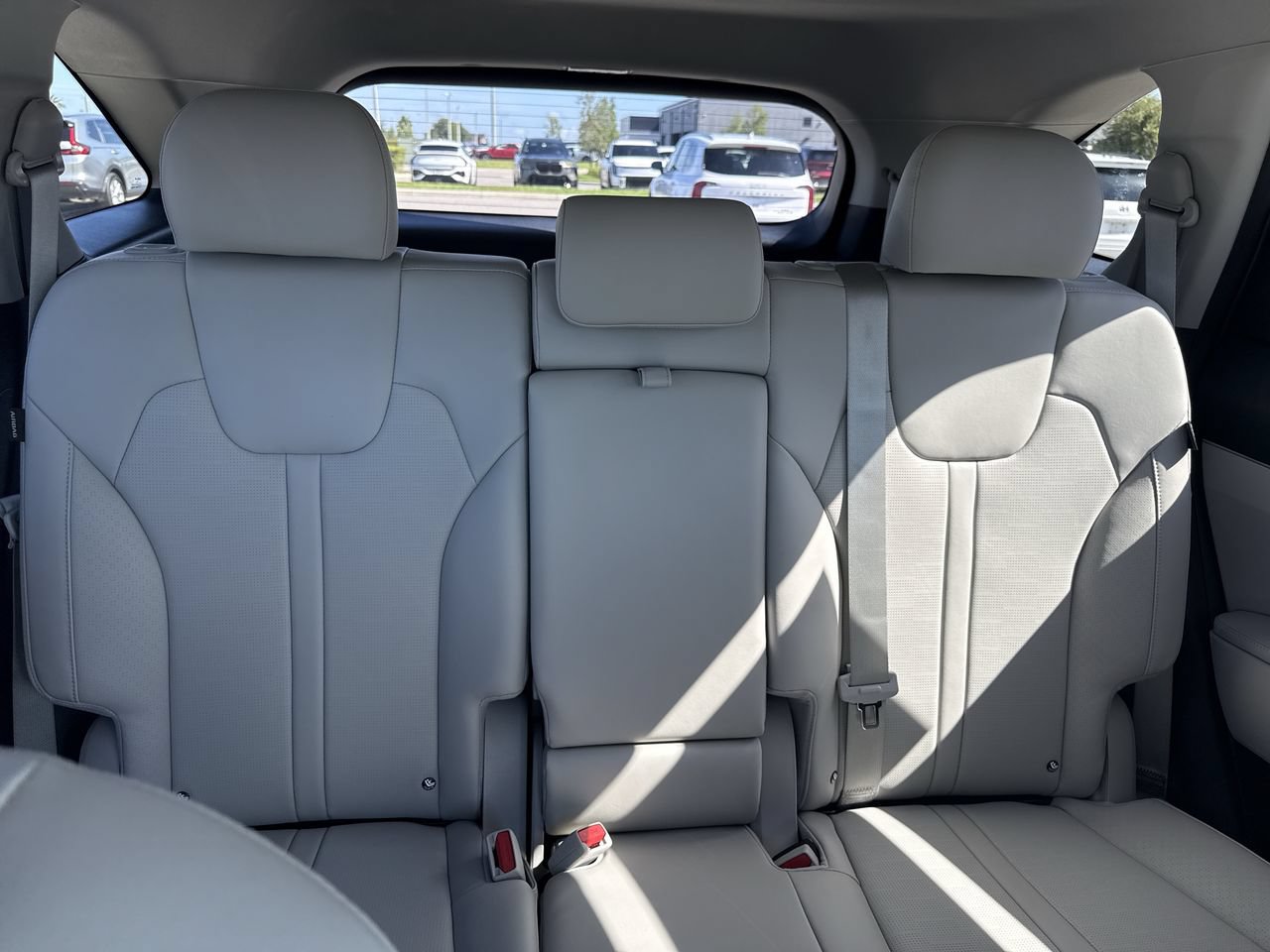 New 2026 Kia Sorento S w/ S Panoramic Sunroof Package FWD image 32