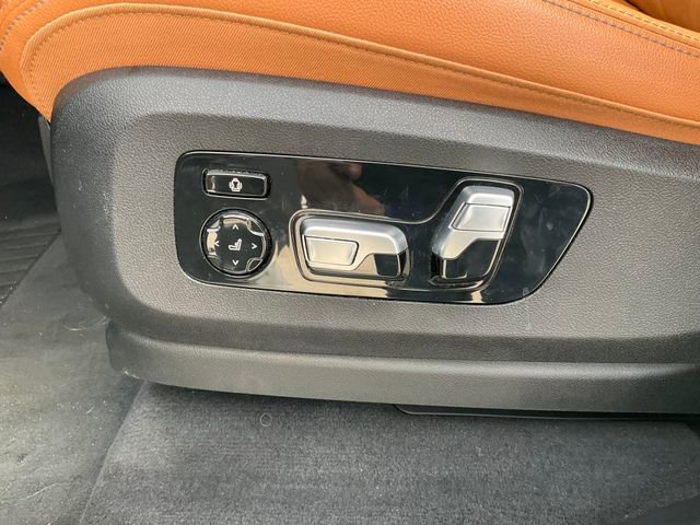 Used 2020 BMW X5 sDrive40i w/ Luxury Seating Package image 6