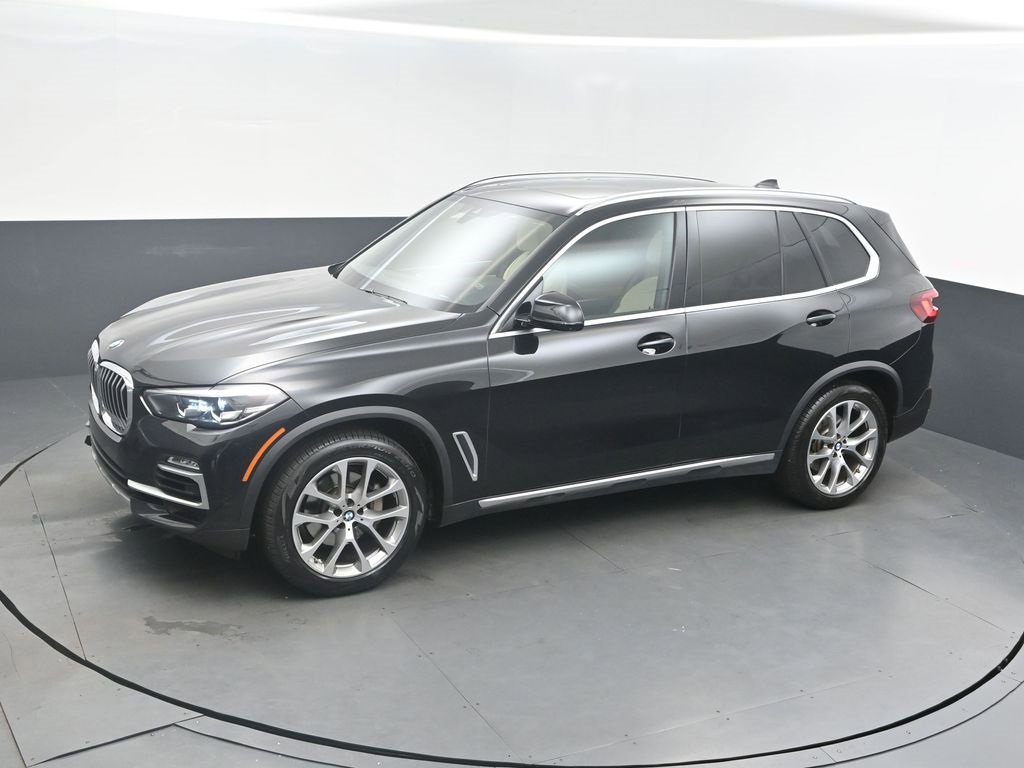 Used 2021 BMW X5 xDrive40i w/ Premium Package 2 image 1