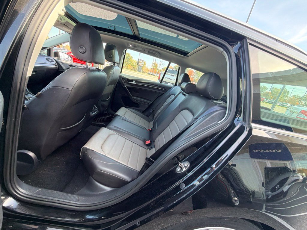 Used 2015 Volkswagen Golf TDI SEL FWD image 5