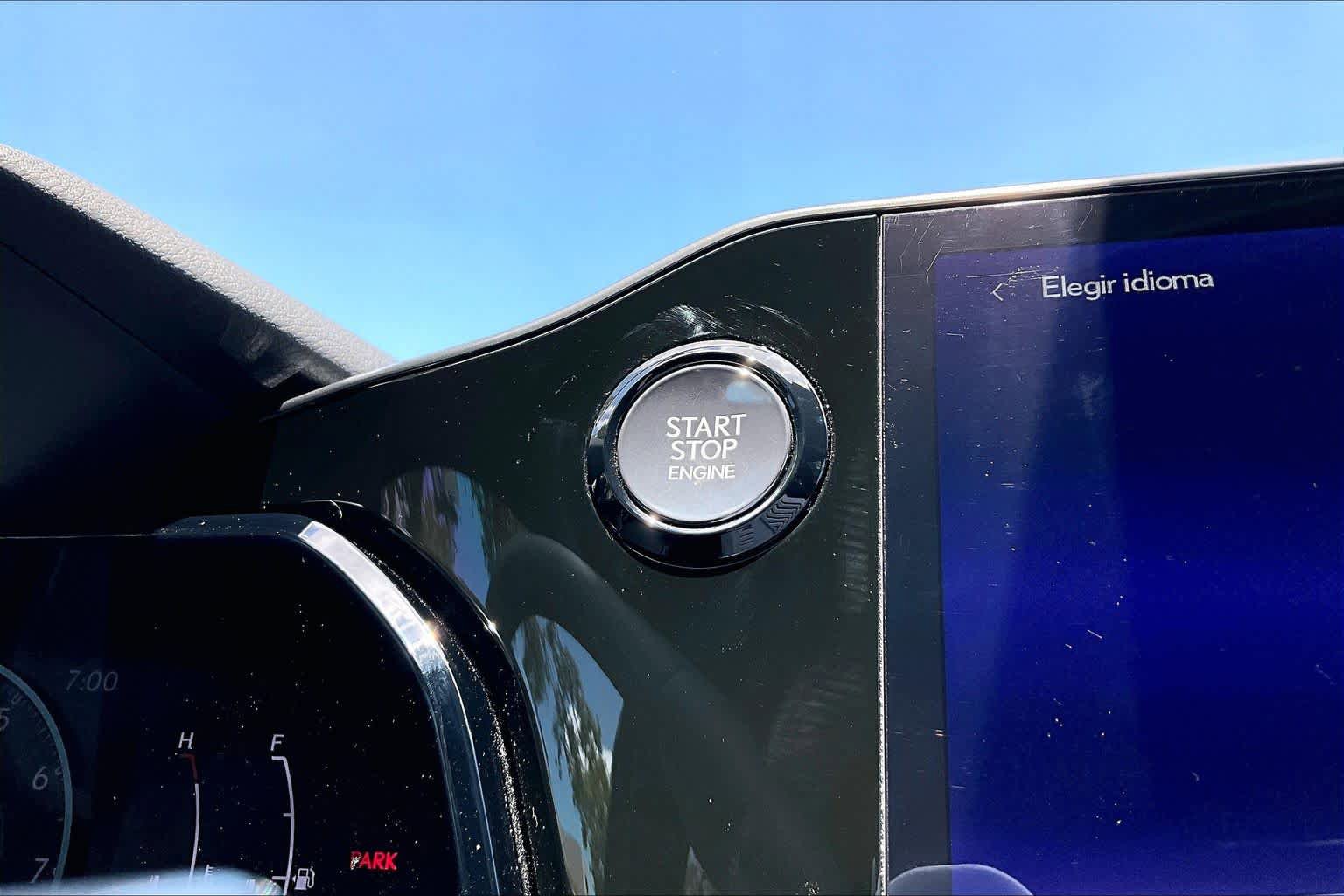 Used 2025 Lexus NX 250 FWD w/ Cold Area Package image 33
