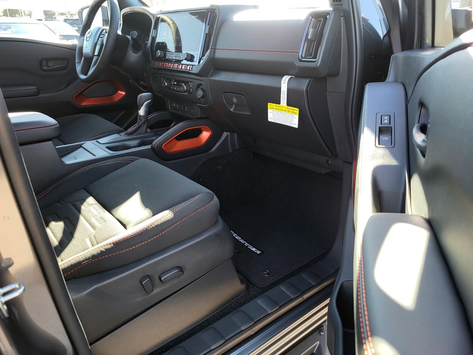 New 2026 Nissan Frontier Pro-X w/ Pro-X Convenience Package image 14