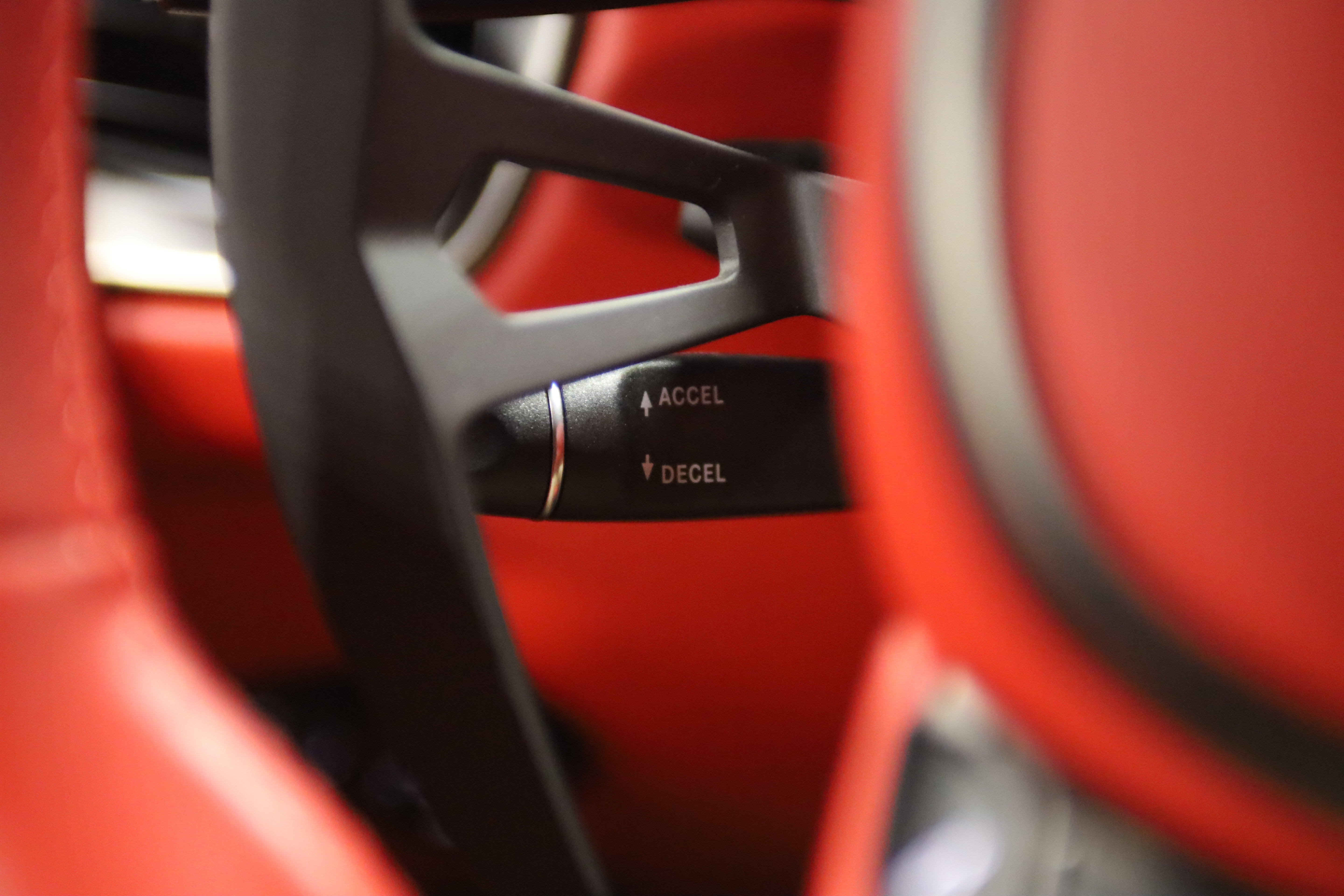Used 2019 Aston Martin V8 Vantage Coupe RWD image 19