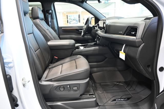 New 2026 Chevrolet Tahoe High Country AWD/4WD image 12