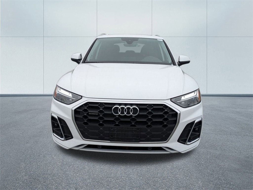 Used 2024 Audi Q5 2.0T Premium w/ Convenience Package image 8