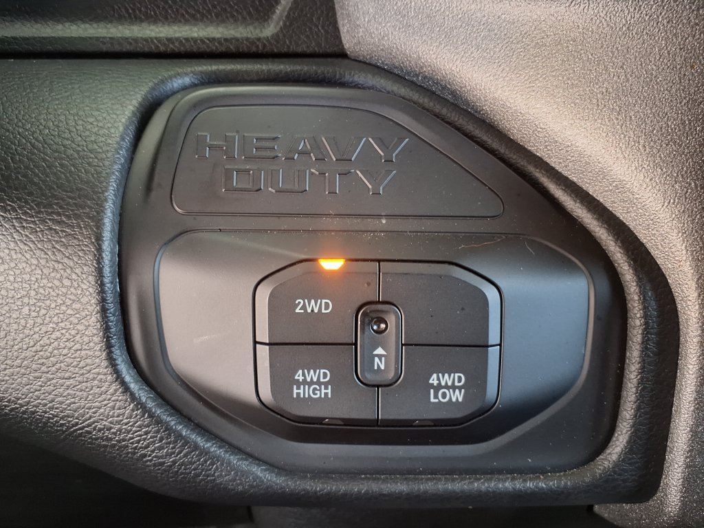 Used 2026 RAM 2500 Tradesman w/ Chrome Appearance Group AWD/4WD image 32