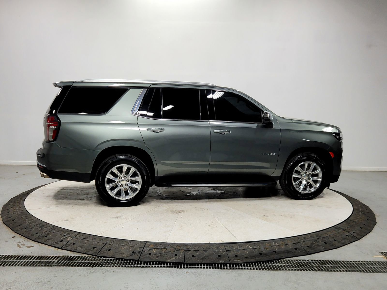 Used 2023 Chevrolet Tahoe Premier image 8