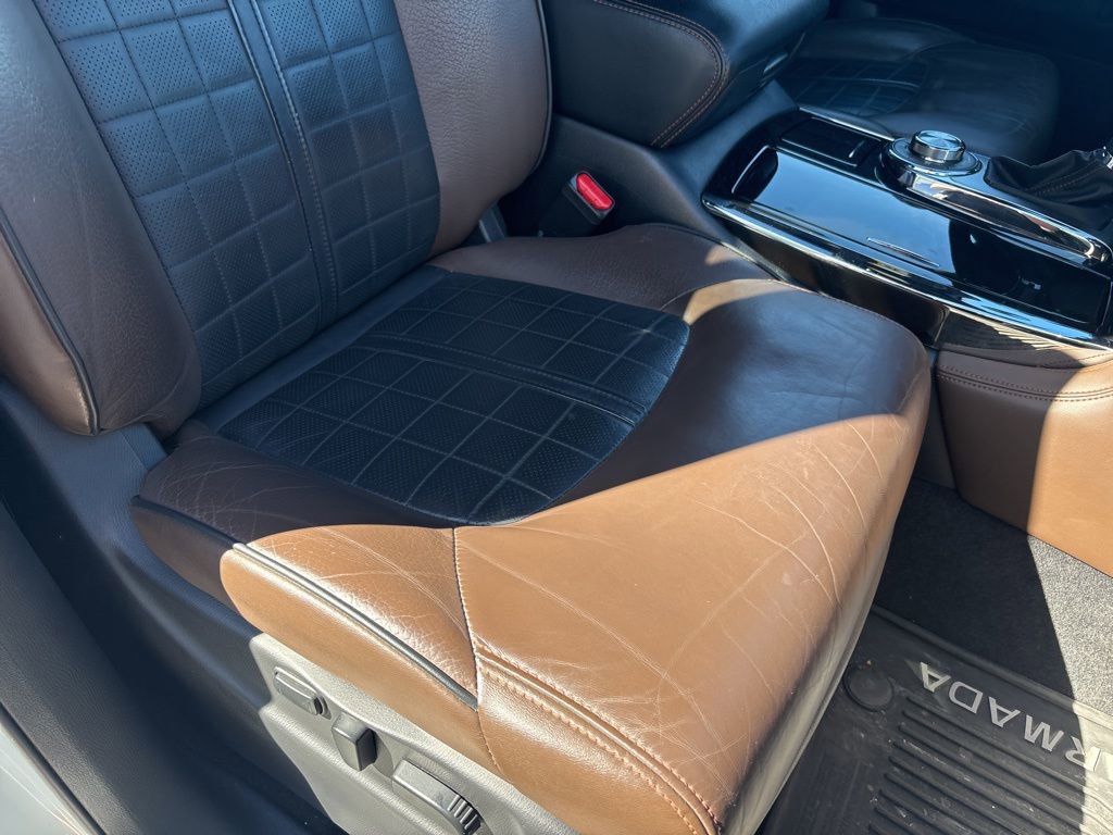 Used 2020 Nissan Armada Platinum w/ Platinum Reserve Package image 29