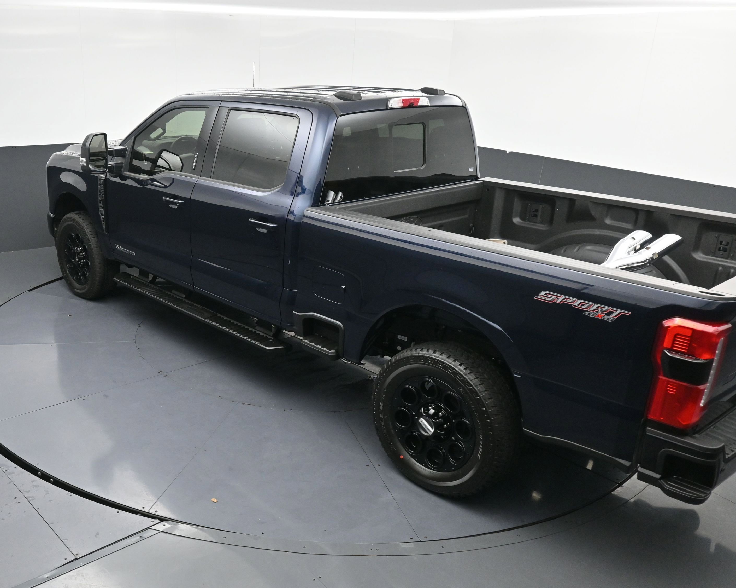 Used 2024 Ford F250 Lariat w/ Lariat Ultimate Package AWD/4WD image 40
