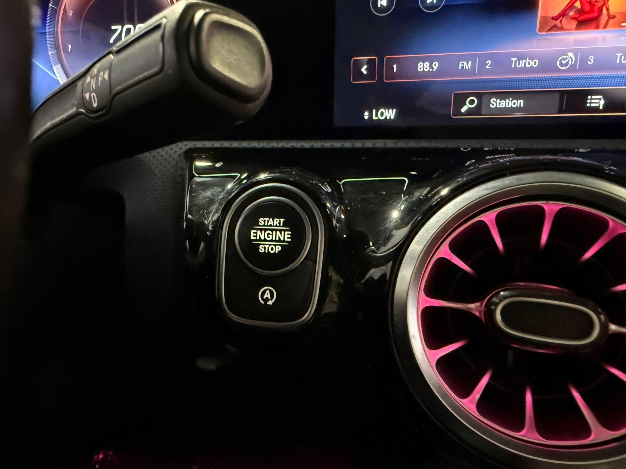 Used 2022 Mercedes-Benz CLA 250 4MATIC w/ Premium Package Lite image 22