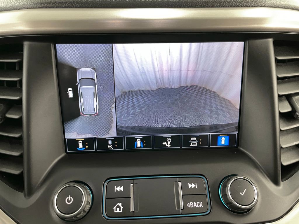 Certified 2021 GMC Acadia Denali w/ Denali Ultimate Package AWD/4WD image 4