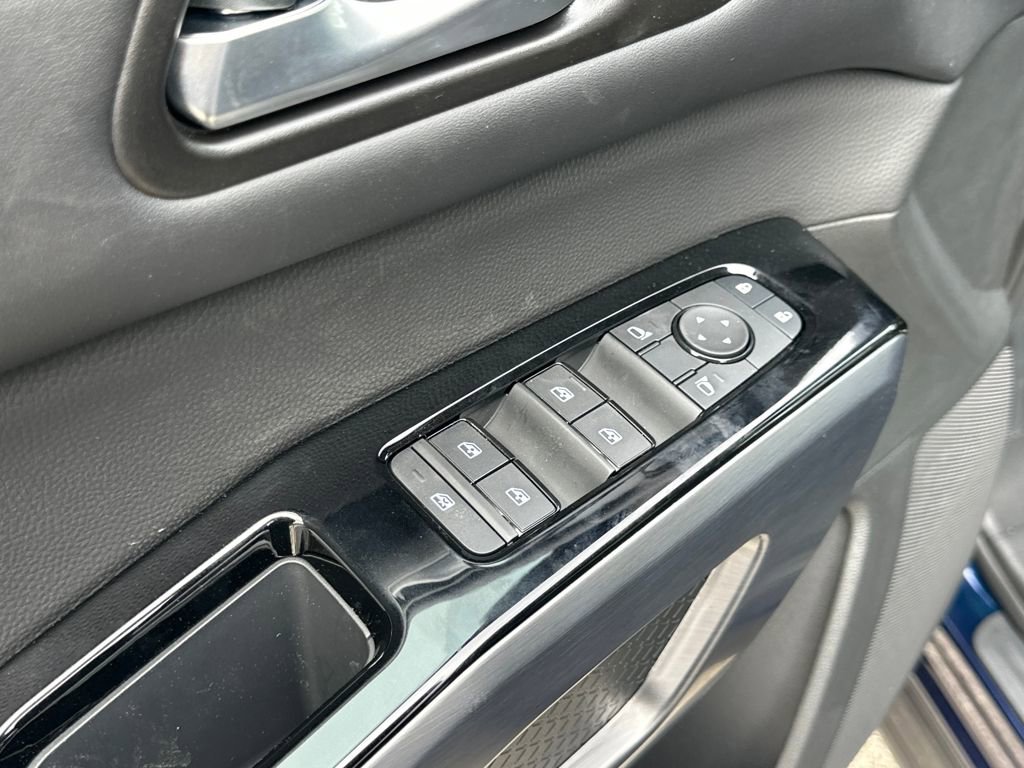 New 2026 Nissan Pathfinder SL AWD/4WD image 11