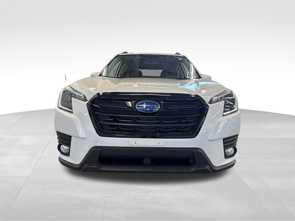 Certified 2023 Subaru Forester Premium AWD/4WD image 4
