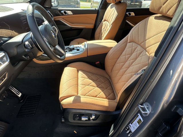 New 2027 BMW X7 xDrive40i w/ Executive Package AWD/4WD image 14