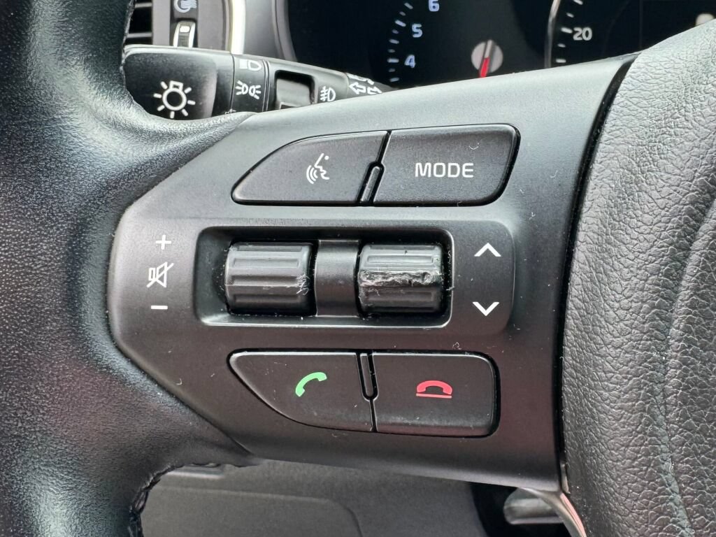 Used 2017 Kia Sorento SX AWD/4WD image 26