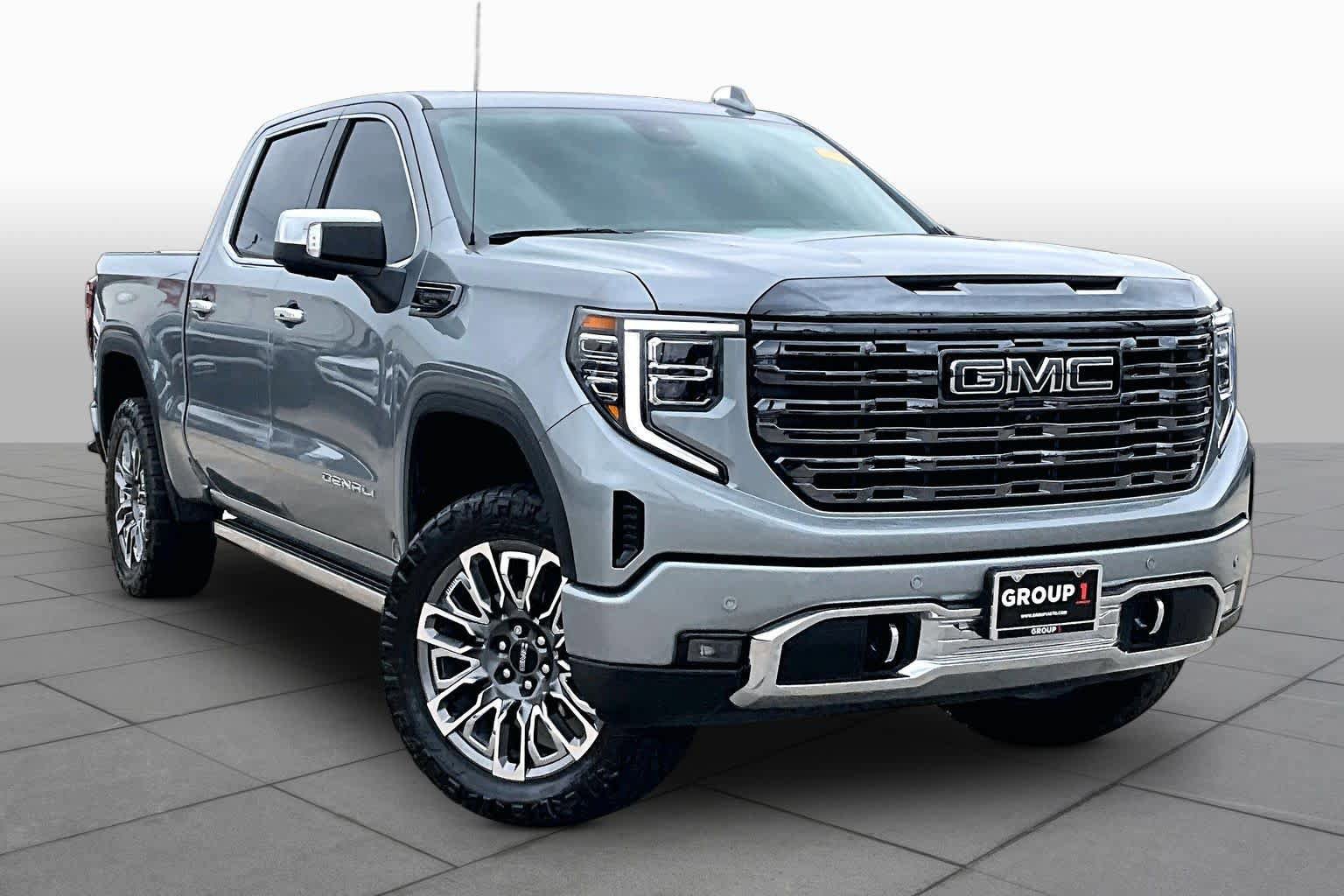 Used 2023 GMC Sierra 1500 Denali Ultimate AWD/4WD image 3