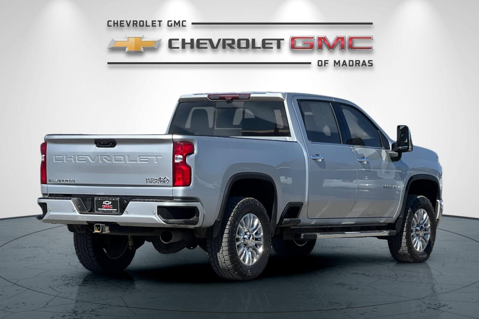 Used 2021 Chevrolet Silverado 3500 High Country w/ Z71 Off-Road Package AWD/4WD image 3