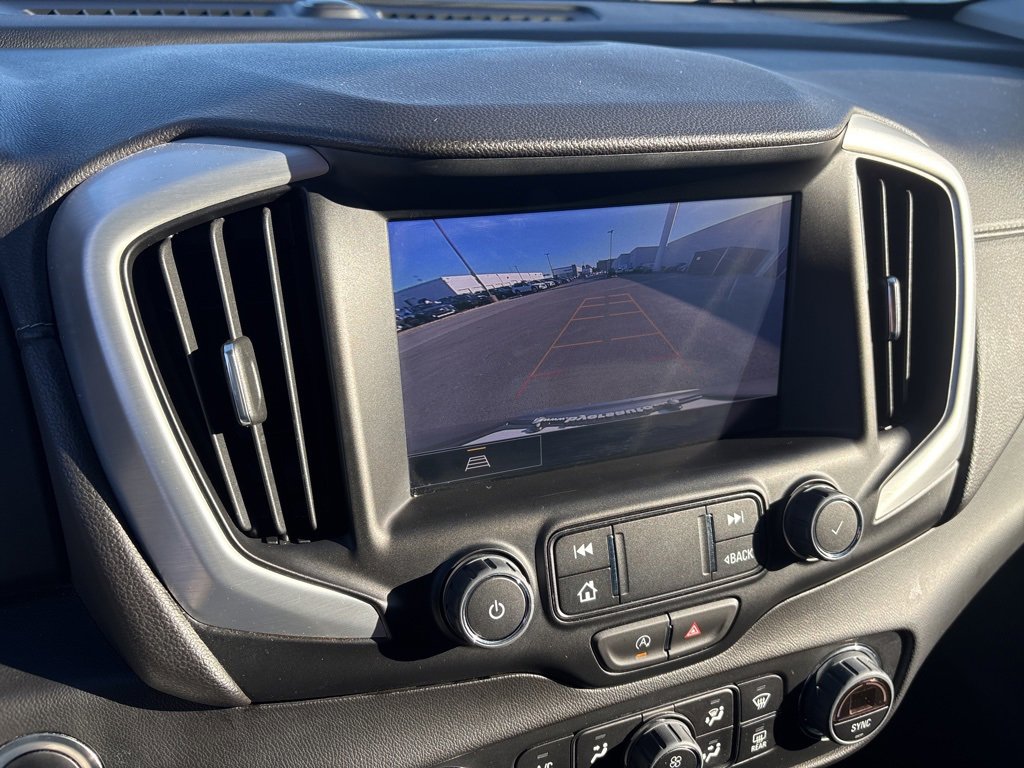 Used 2024 GMC Terrain SLT image 26