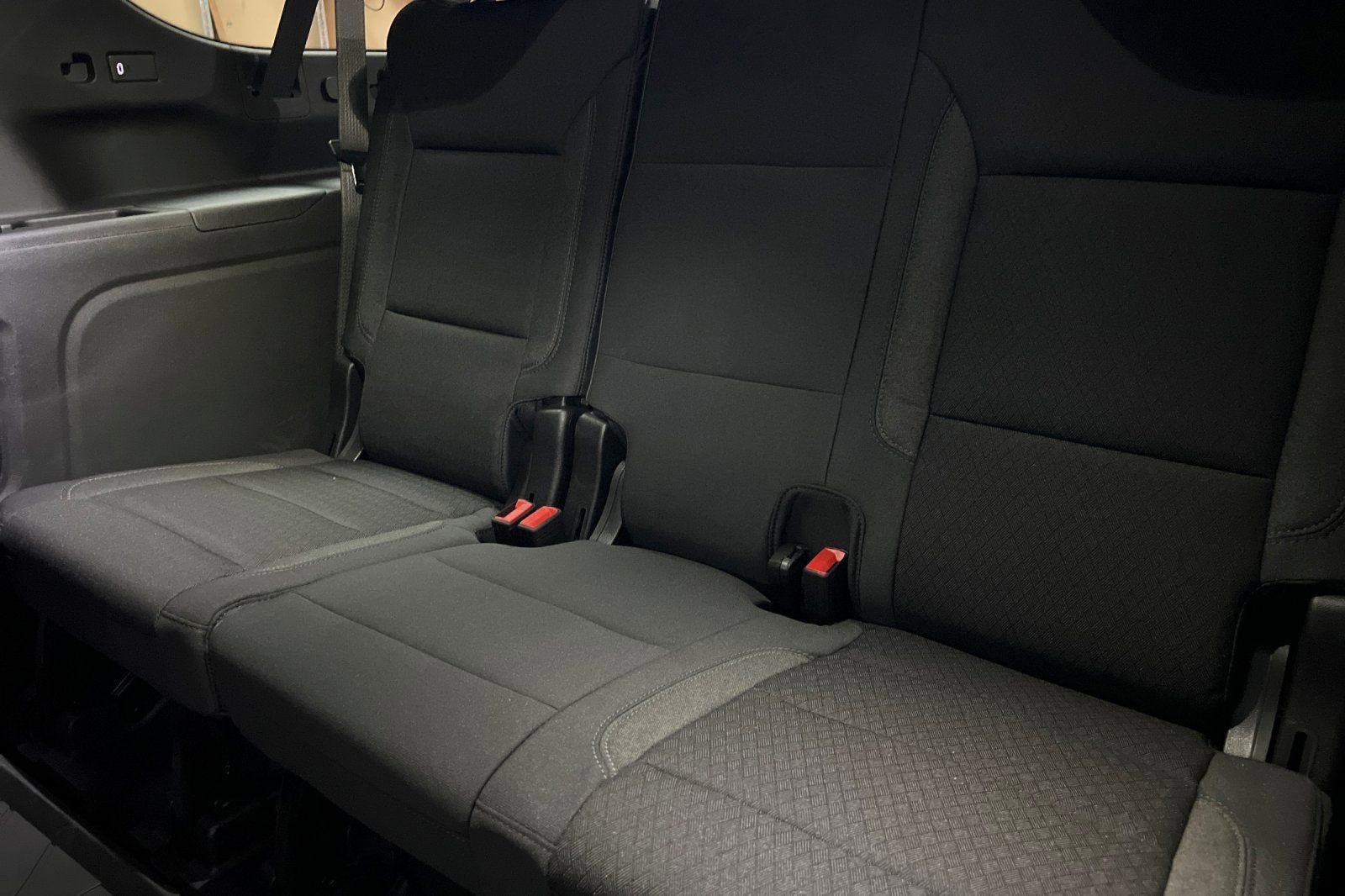 New 2026 Chevrolet Suburban LS w/ LPO, Dark Essentials Package AWD/4WD image 15