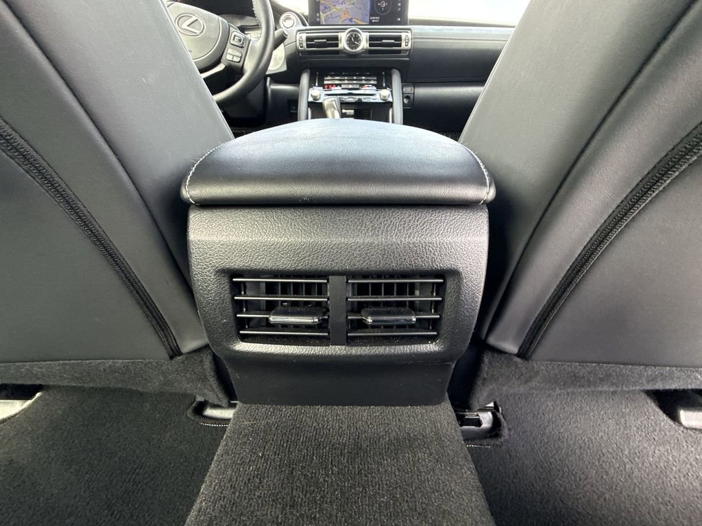 Used 2022 Lexus IS 350 F Sport RWD image 18