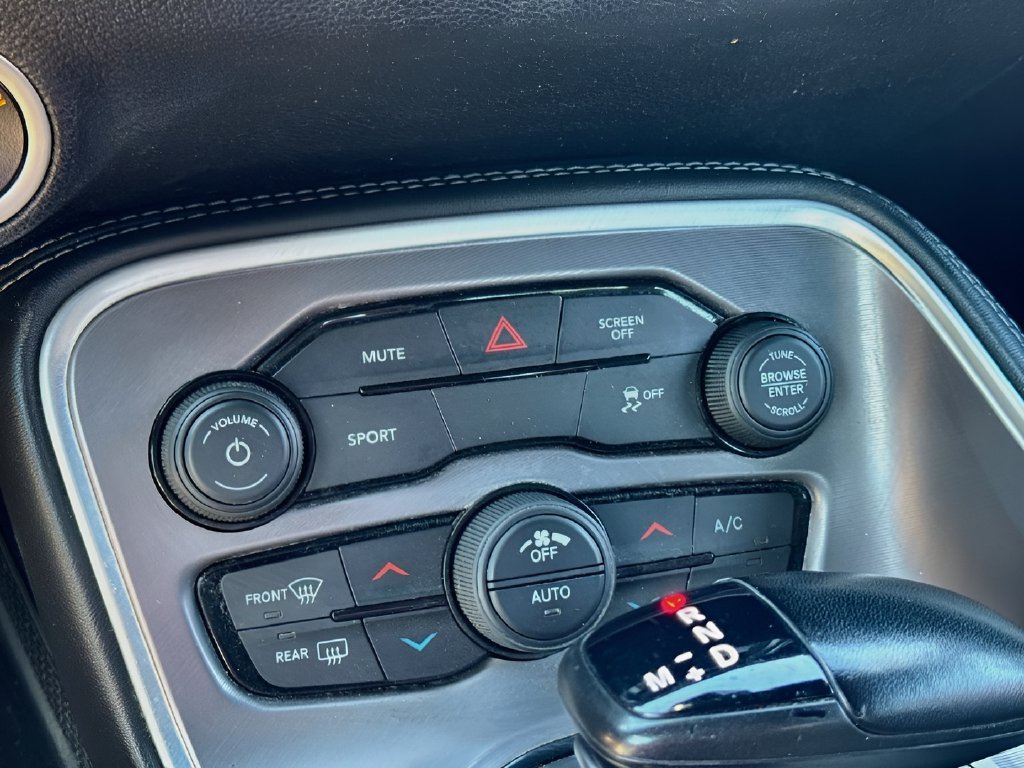 Used 2022 Dodge Challenger SXT RWD image 15