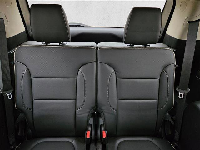 Used 2019 GMC Acadia Denali w/ Technology Package FWD image 19