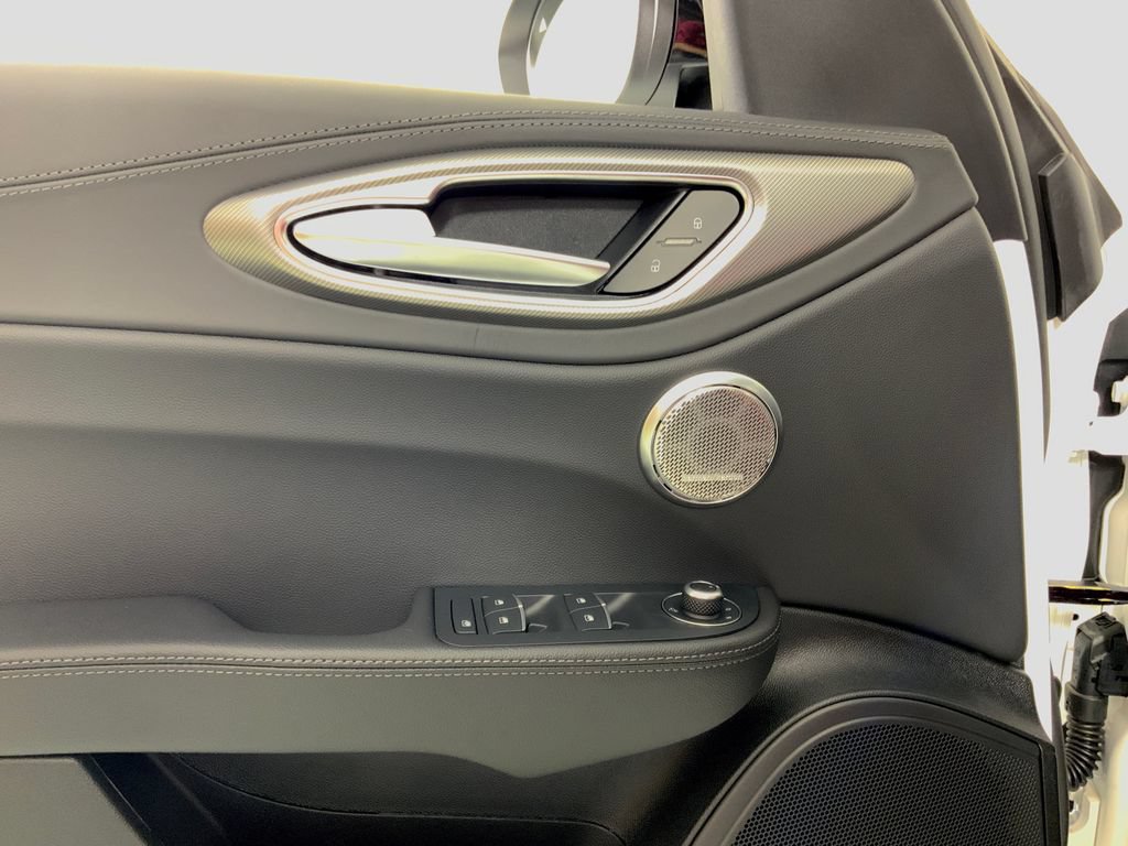New 2026 Alfa Romeo Giulia AWD image 19