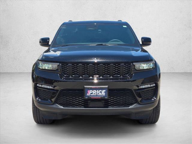 Used 2025 Jeep Grand Cherokee Limited w/ Black Appearance Package AWD/4WD image 2