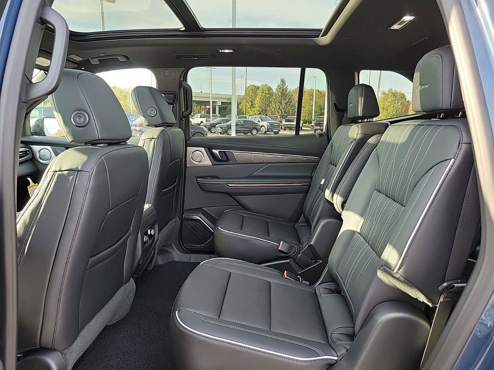 New 2026 Buick Enclave Avenir w/ Super Cruise Package image 12