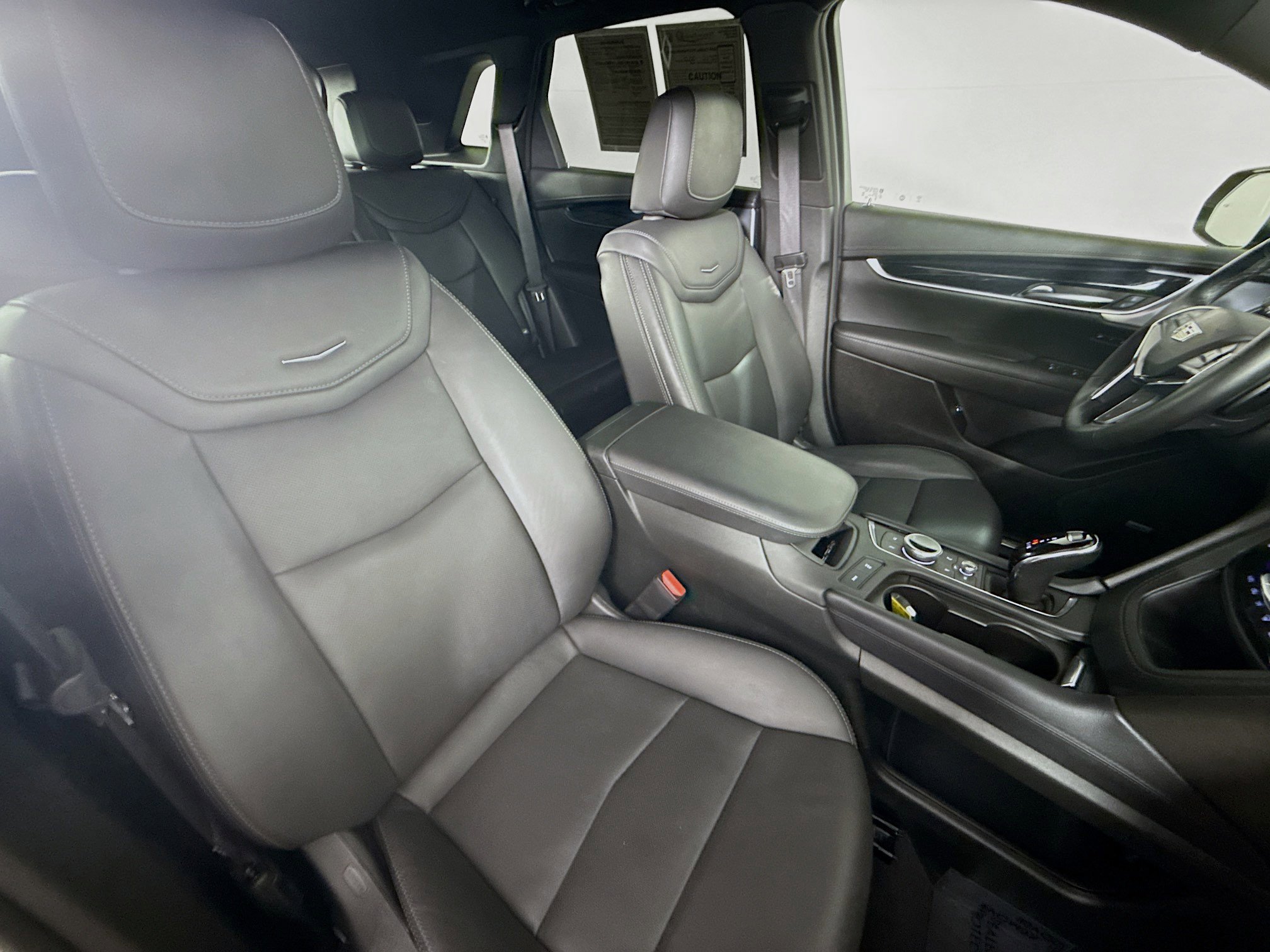 Used 2025 Cadillac XT5 Premium Luxury image 36