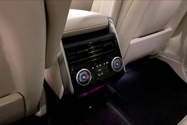 Used 2023 Land Rover Range Rover SE image 33