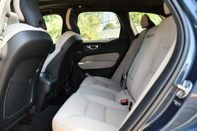 Certified 2026 Volvo XC60 B5 Plus AWD/4WD image 13