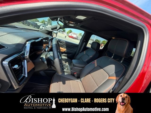 Used 2024 GMC Canyon AT4 w/ AT4 Premium Package AWD/4WD image 28