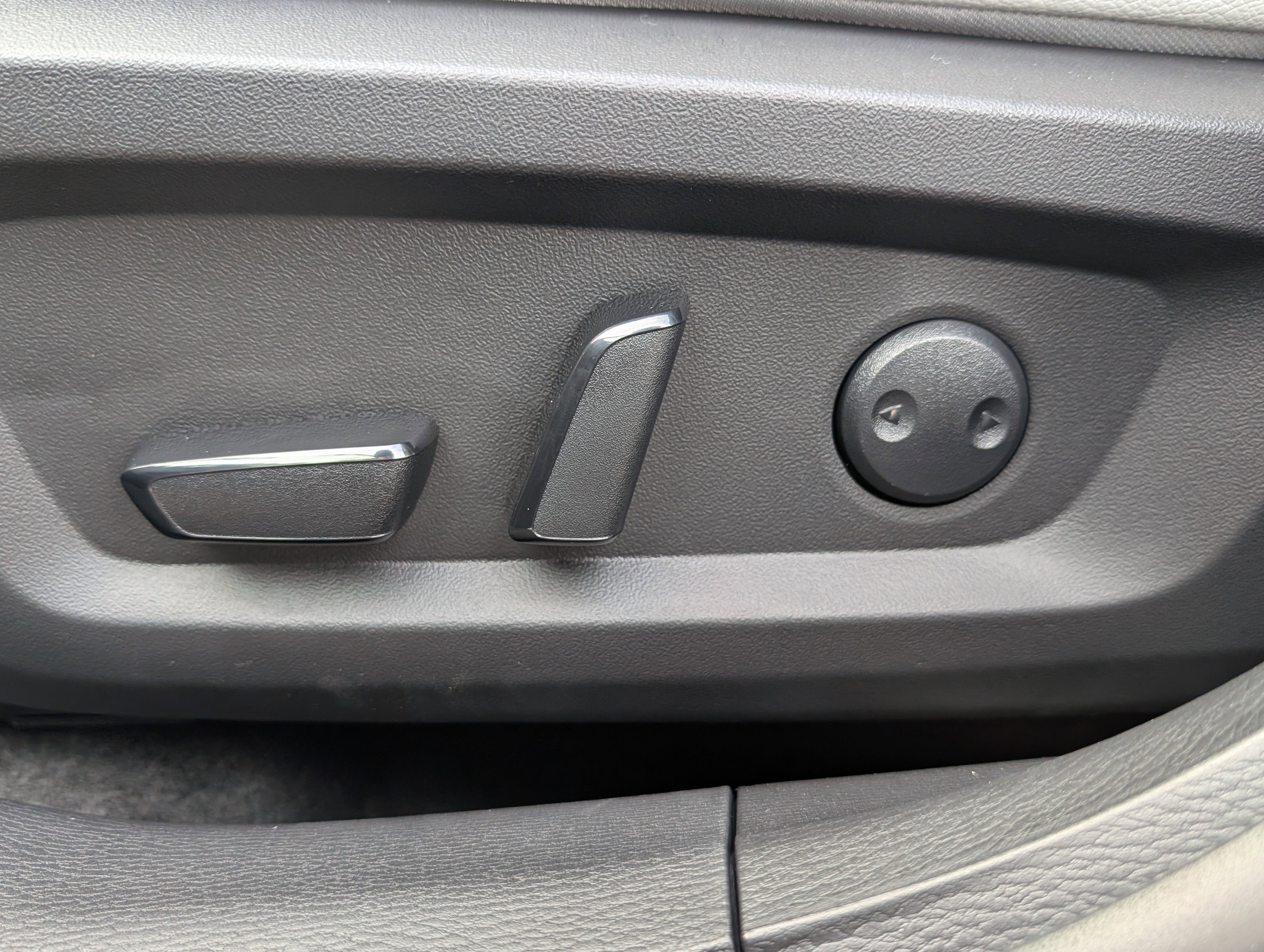 New 2026 Mitsubishi Outlander SEL image 24