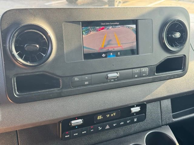 Used 2023 Mercedes-Benz Sprinter 2500 image 27