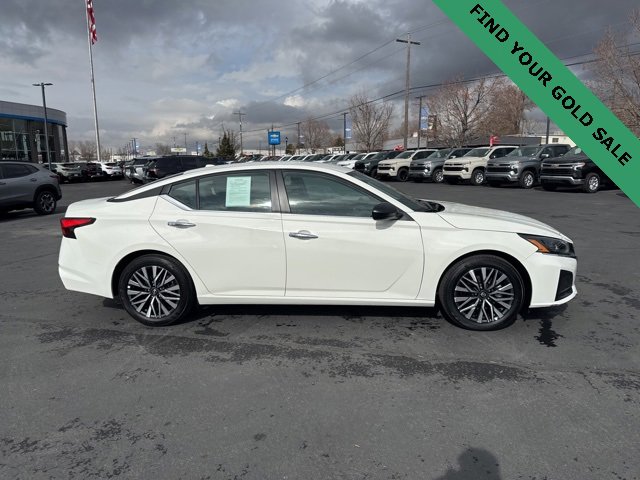 Used 2025 Nissan Altima 2.5 SV image 8
