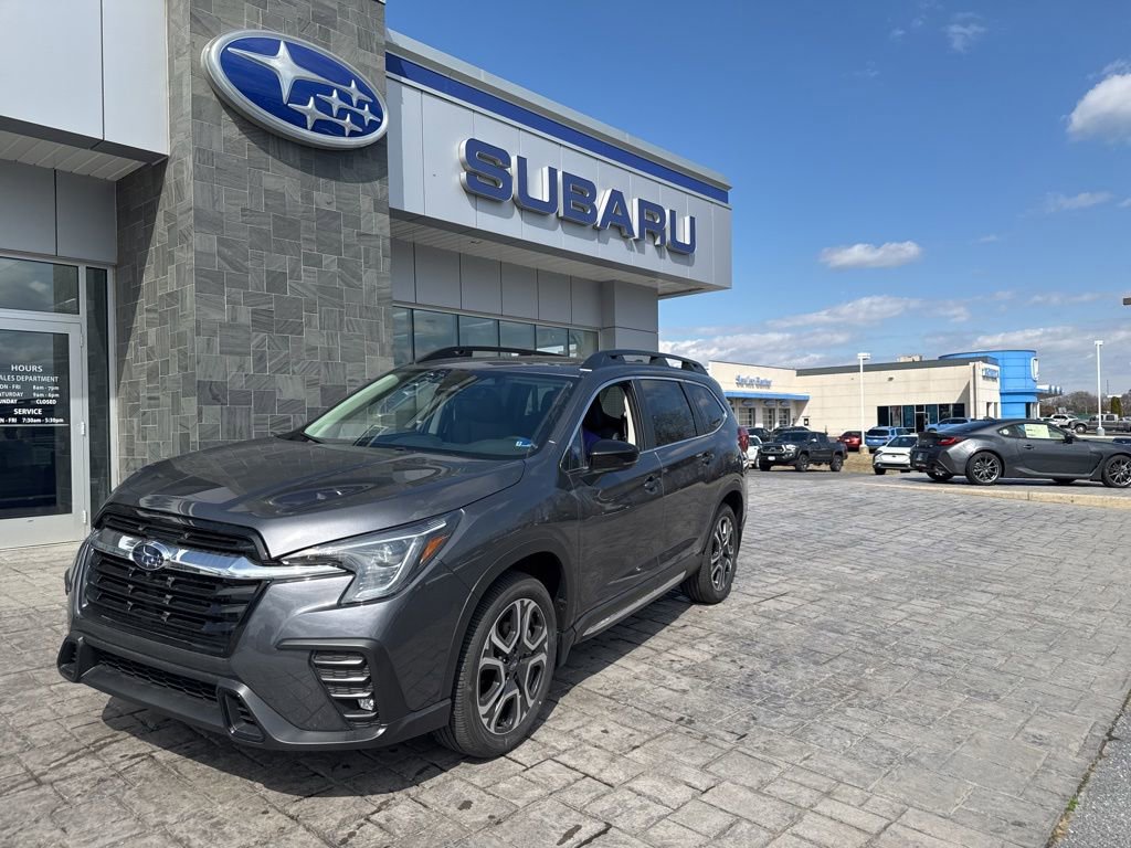 New 2026 Subaru Ascent Limited image 2