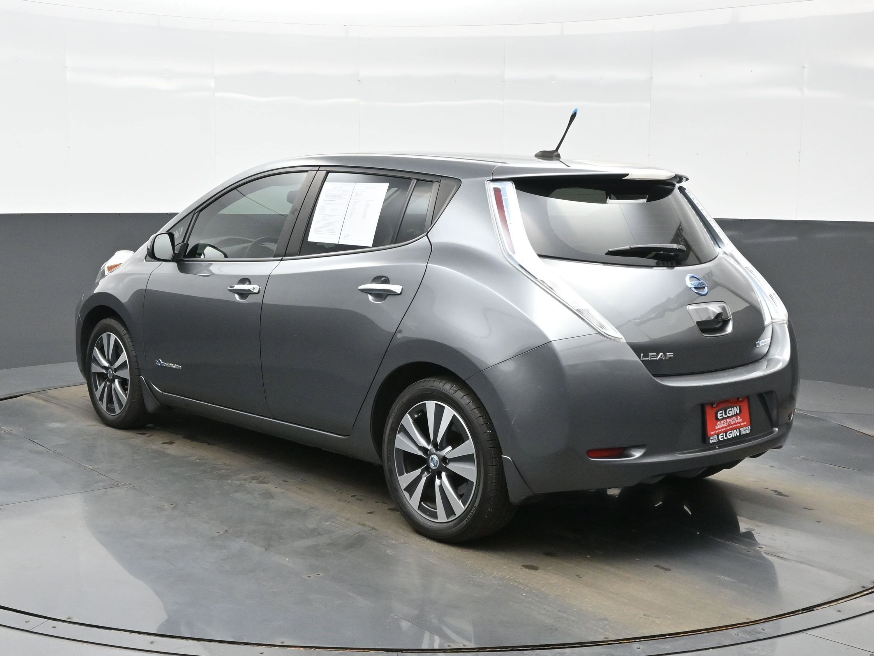 Used 2014 Nissan Leaf SL image 4