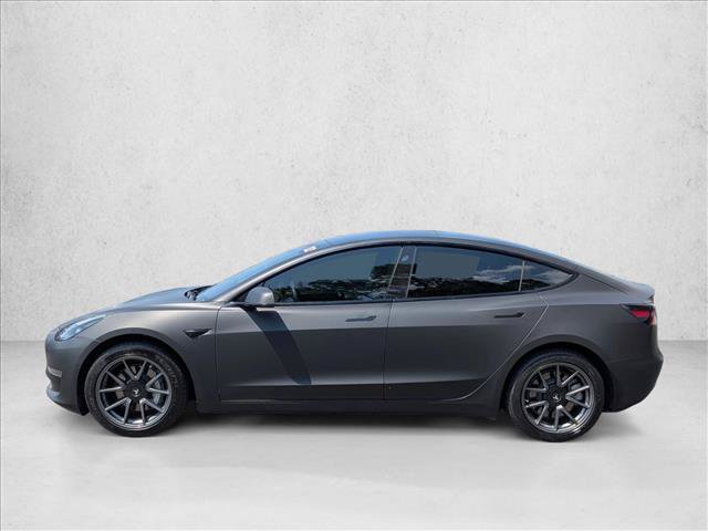 Used 2022 Tesla Model 3 Long Range AWD/4WD image 9