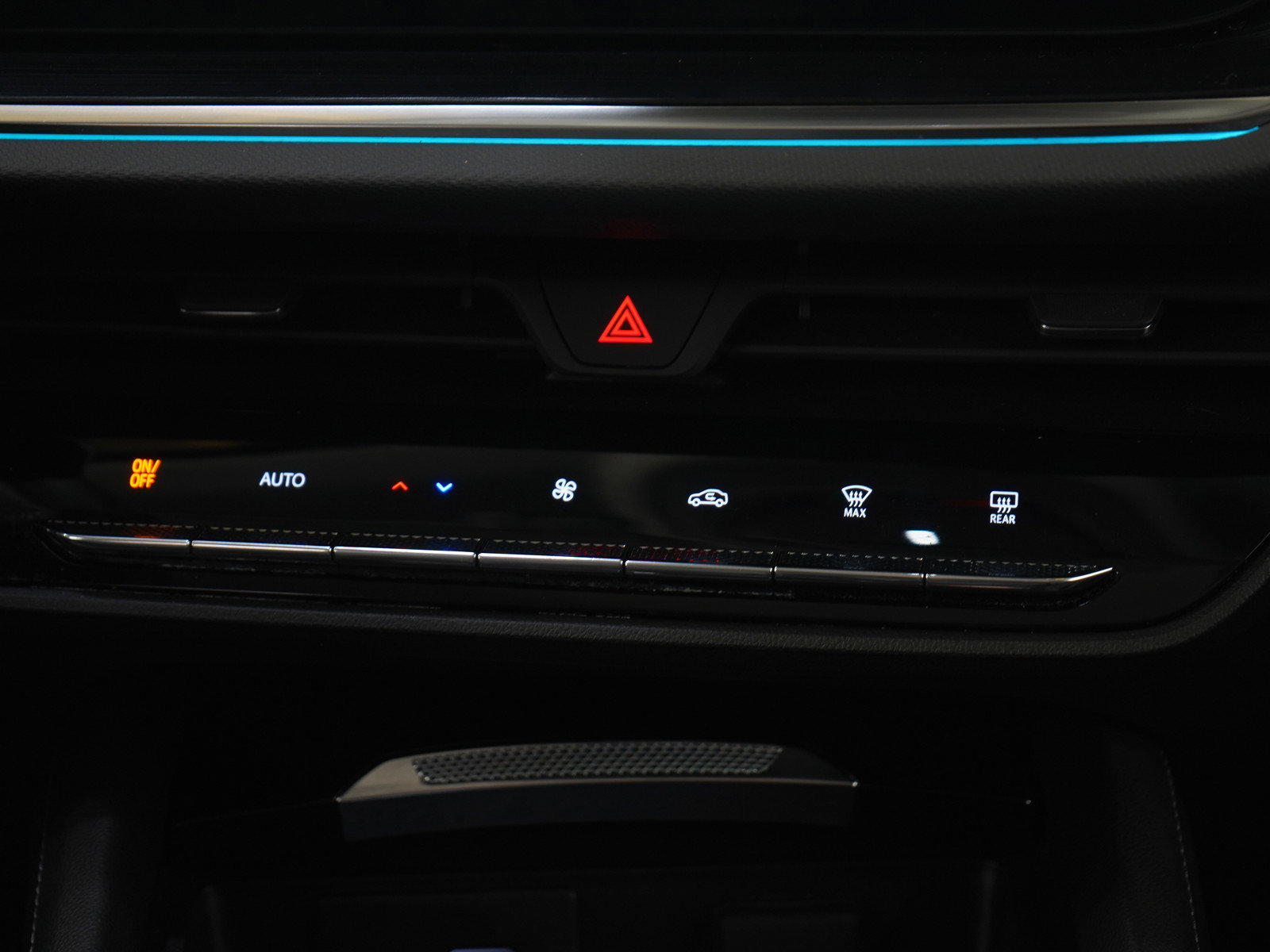 Used 2024 Buick Envision Preferred image 18