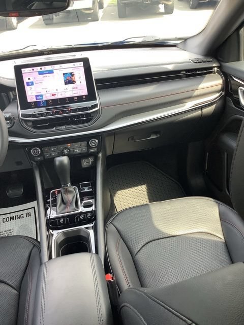Certified 2025 Jeep Compass Trailhawk w/ Trailhawk Elite Group AWD/4WD image 19