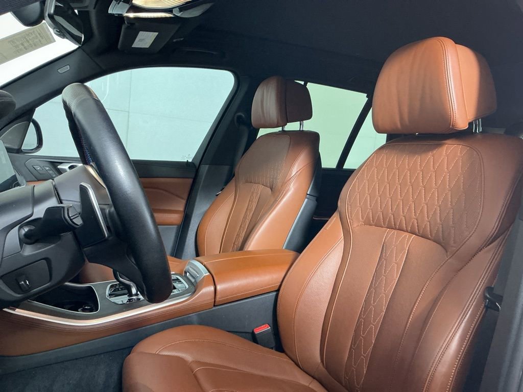 Used 2021 BMW X5 xDrive40i w/ M Sport Package AWD/4WD image 22