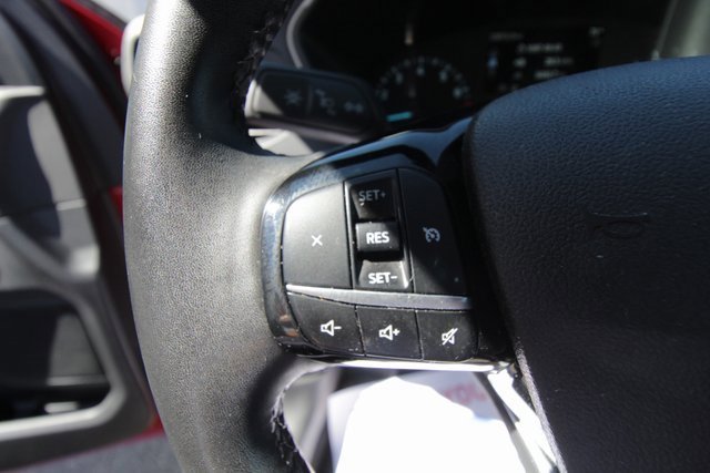 Used 2022 Ford Escape SE w/ SE Sport Appearance Package image 23