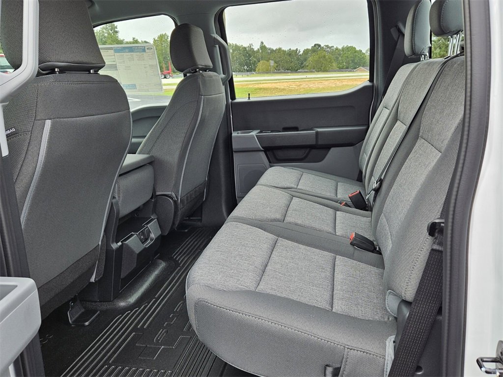 New 2026 Ford F250 4x4 Crew Cab Super Duty image 6