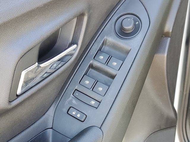 Used 2018 Chevrolet Trax LT w/ LT Convenience Package FWD image 9