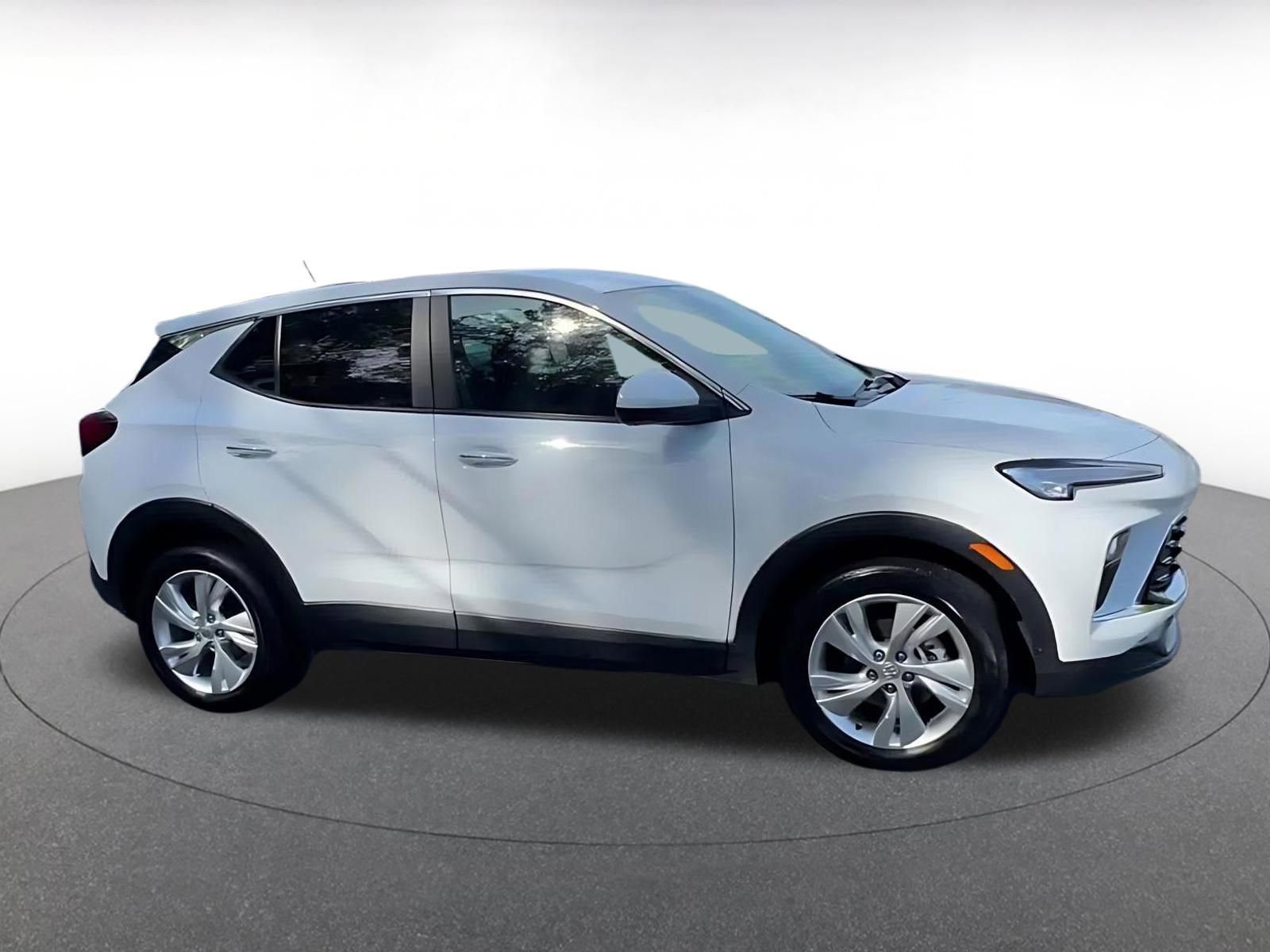 Used 2025 Buick Encore GX Preferred image 8