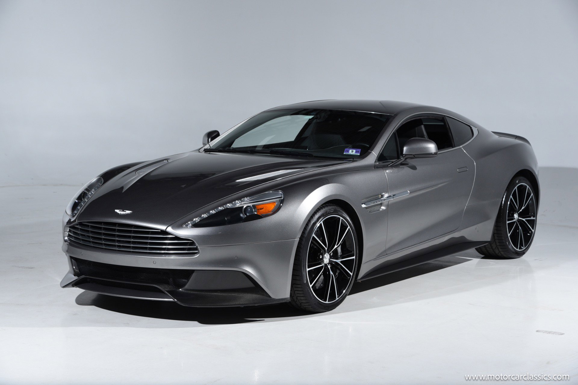 Used 2014 Aston Martin Vanquish Coupe RWD image 3