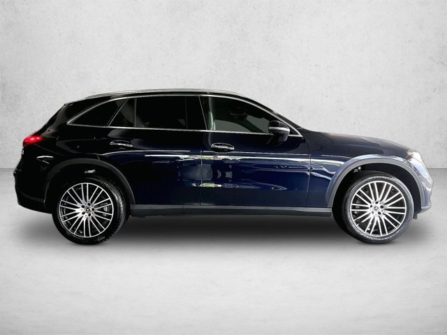 Used 2024 Mercedes-Benz GLC 300 image 5